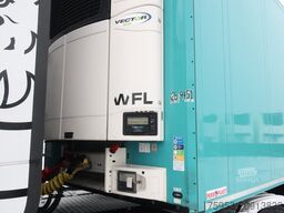 Schmitz Cargobull SKO 24 FP60 Carrier Vector 1550 Liftachse 2.700mm