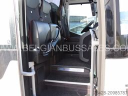 Mercedes-Benz Tourismo 17RHD