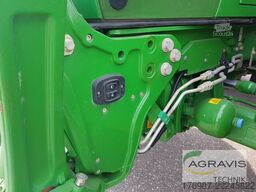 John Deere 6215 R