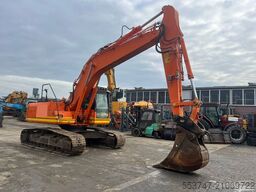 Komatsu HB 215 LC-1