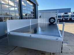 Mercedes-Benz Accelo 915 4x2 Flatbed with dropsides