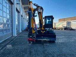 JCB Hydradig / Skid-Steer-Aufnahme / nur 375h / 2024