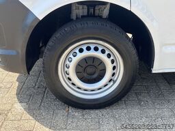 VW Transporter Kombi 2.0 TDI L1H1 BTW EN BPM VRIJ!...