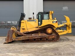 Caterpillar D8T
