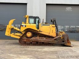 Caterpillar D8T