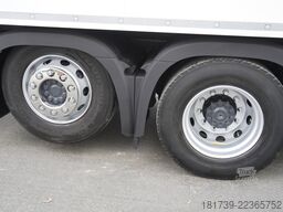 Mercedes-Benz Actros 2545 6×2 MP5 / KRONE refrigerator