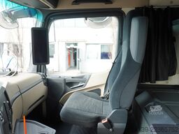 Mercedes-Benz Actros 2545 6×2 MP5 / KRONE refrigerator