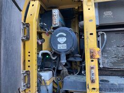 Komatsu PC240LC-10 Engcon and 3 x bucket
