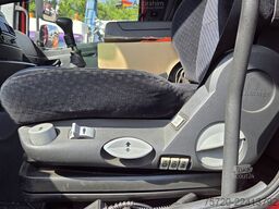Mercedes-Benz 1829L Staplerhalterung, , Schiebeplane Türen hinten