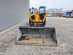 JCB 540-170 Bucket + Forks!