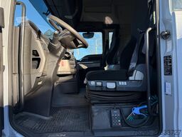 MAN TGX  26.520 Baustoff mit Kran Palfinger PK21001L