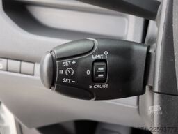 Opel Vivaro Kasten Edition 1.5D*AHK Temp R-Kam Regale