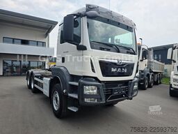 MAN TGS 33.470 / 6X4 / Hiab /33ton Chassis/ WENIG KM