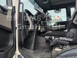 MAN TGS 33.470 / 6X4 / Hiab /33ton Chassis/ WENIG KM