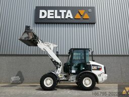 Caterpillar 906M