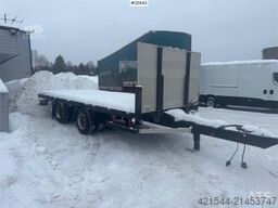 Istrail flatbed trailer