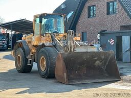 VOLVO L 110E Radlader aufel