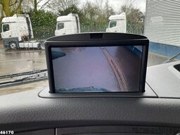 Volvo FH 420 8x4 HMF 22 Tonmeter laadkraan