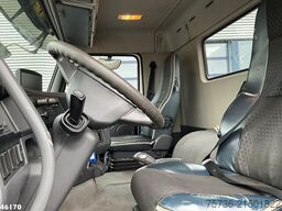 Volvo FH 420 8x4 HMF 22 Tonmeter laadkraan
