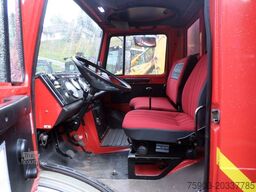 MERCEDES-BENZ Feuerwehr Unimog U 1300 L Tank & Pumpe 1800 L