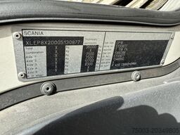 Scania P420 8X2*6