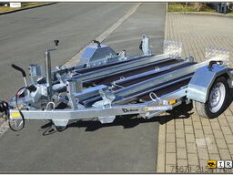 Debon RM2 Zweimotorradanhänger Einzelabsenkung