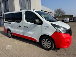 Renault Trafic **AMBULANCE-RETTUNGSWAGEN**