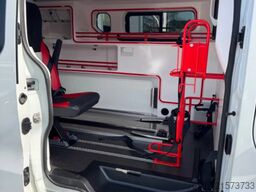Renault Trafic **AMBULANCE-RETTUNGSWAGEN**