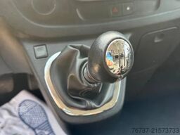 Renault Trafic **AMBULANCE-RETTUNGSWAGEN**