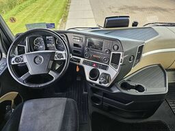 MERCEDES-BENZ ACTROS 2548 6X2 STEER 2T LIFT