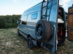 Mercedes-Benz Sprinter 313
