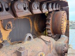 Caterpillar D8T