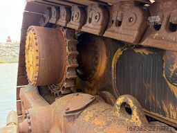 Caterpillar D8T