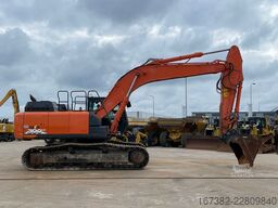 Hitachi ZX300LC-6