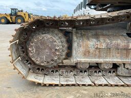 Hitachi ZX300LC-6