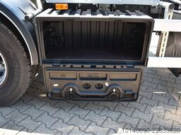 IVECO X-WAY AS280X50Y-PS Abrollkipper PALFINGER HT20TE