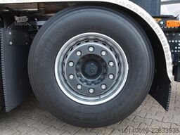 IVECO X-WAY AS280X58Y-PS Abrollkipper MEILLER RS21.70