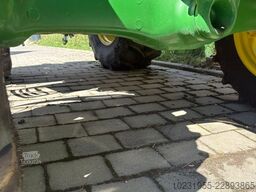 John Deere 5075E