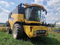 New Holland CR 9090