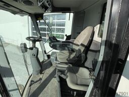 CLAAS Tucano 320