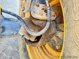 JCB 541-70