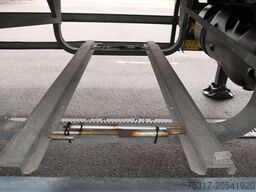 SCHMITZ CARGOBULL SKO 20 / LZG LENKACHSE /TK SLX / LBW 2000 kg