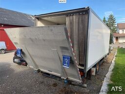 MAN LE 15.220 4x2 Box Truck with Tail Lift and Refrige