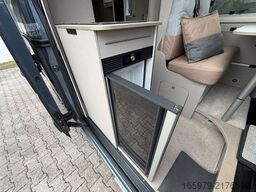 BÜRSTNER Delfin C 621