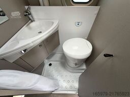 BÜRSTNER Delfin C 621