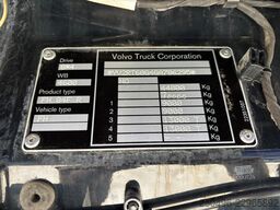 Volvo FH 540 8x4 RETARDER / TANDEM AXLE LIFT / BOX L=...