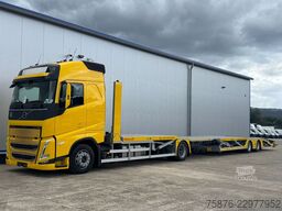 VOLVO FH mit Anhänger für 6 PKW
