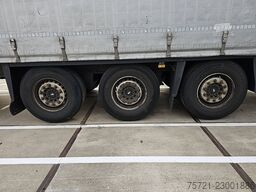 SCHMITZ SCB*S3T MOT 2/27 | 3 AXLES | SLIDING ROOF