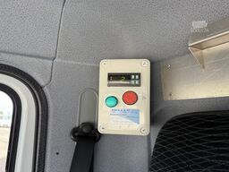 Mercedes-Benz Atego 1021 Eiswagen Hebebühne / Swiss-Vehicle