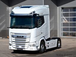 Tractor estándar DAF XG+ 530 FT